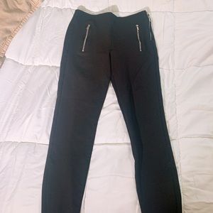 Black Leggings w/ zippered pockets